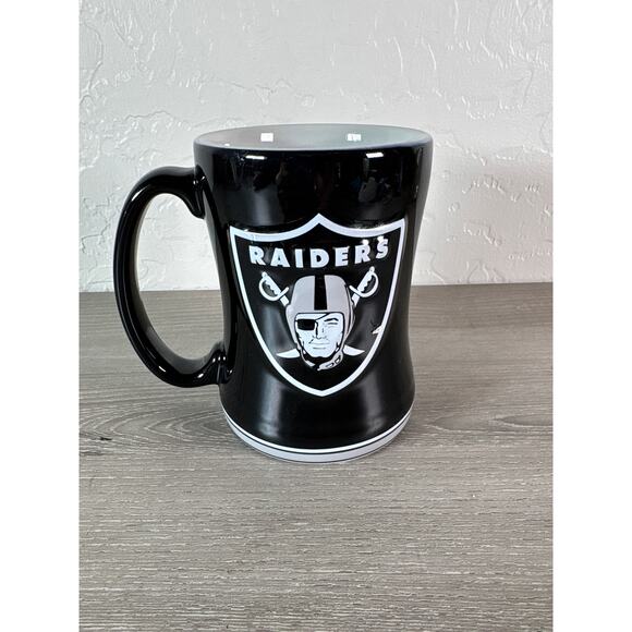 Las Vegas Raider Oakland Boelter Brands 14oz Logo Mug- NFL 2011- EUC - Picture 1 of 5